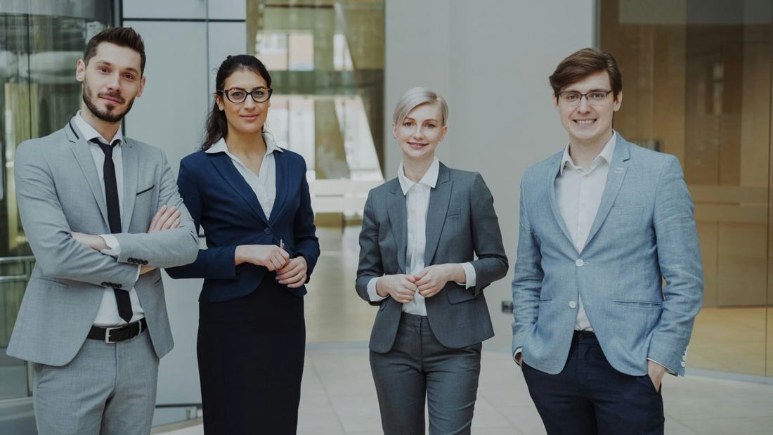 Advisors in a bright office